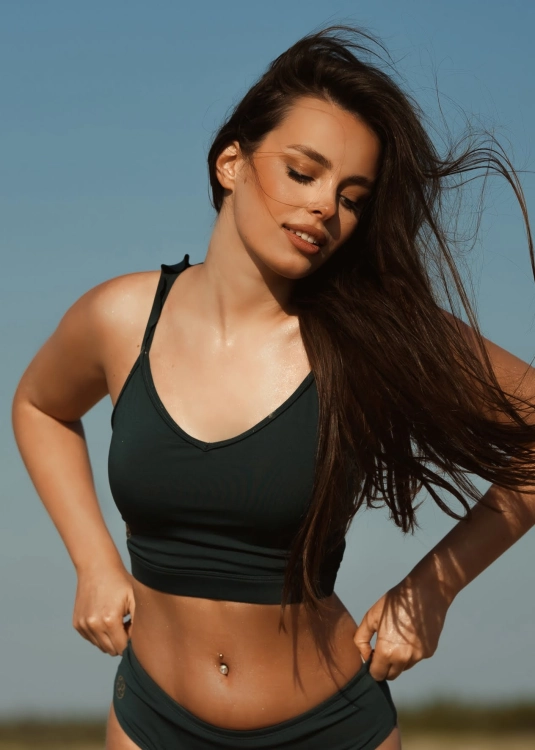 Ciemnozielony strój do pole dance | Top pole dance | Sklep internetowy SeeMe Shop