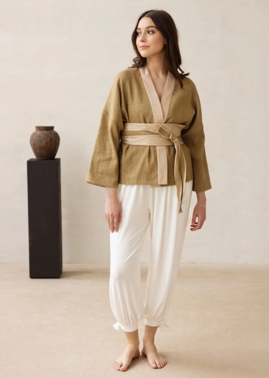 Oliwkowe kimono z wełny z dodatkiem jedwabiu | Sklep internetowy SeeMe Shop
