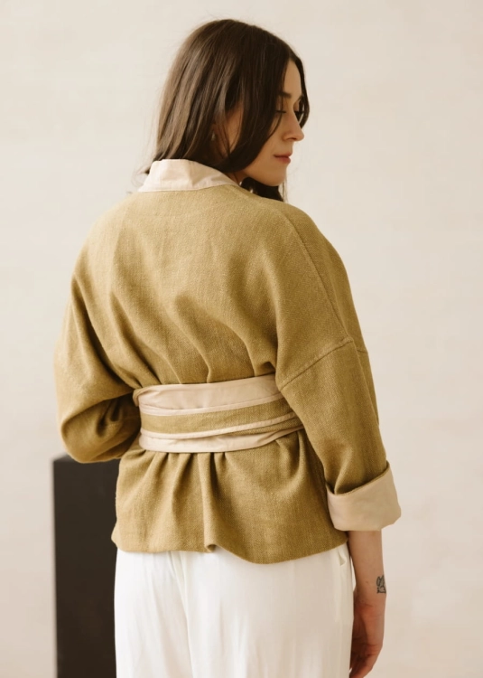 Oliwkowe kimono z wełny z dodatkiem jedwabiu | Sklep internetowy SeeMe Shop