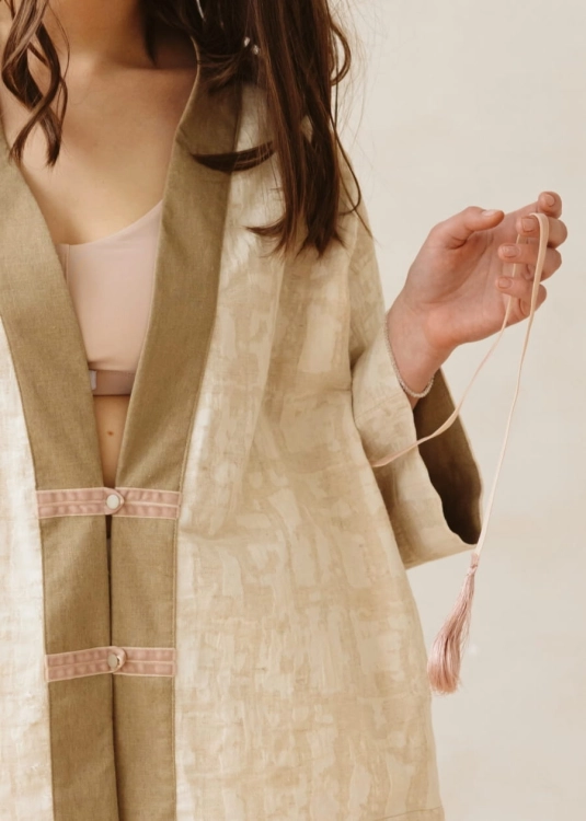 Beżowe kimono z lnu z dodatkiem bawełny | Sklep internetowy SeeMe Shop