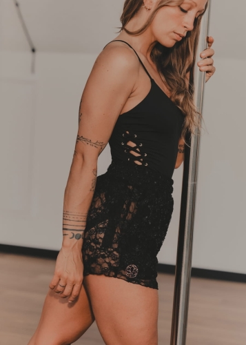 Koronkowe spodenki do exotic pole dance | Strój do exotica | Sklep internetowy SeeMe Shop