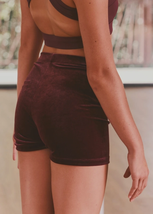 Welurowe dziecięce spodenki do pole dance | Dziecięcy strój do pole dance | Sklep internetowy SeeMe Shop